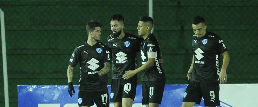 Bolívar festeja su gol en el ‘Tahuichi’.