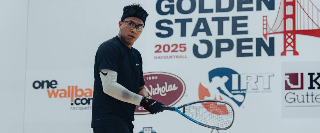Conrrado Moscoso, abanderado y raquetbolista boliviano que estará en los Juegos Suramericanos 2026.