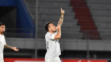 Henry Vaca brilló con un golazo, se disculpó con la hinchada orientista y fue sustituido 
