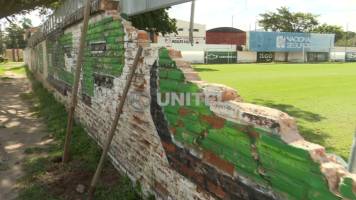 Video: Así quedó un muro de la sede de Oriente, afectado por los fuertes vientos