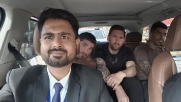 Un taxista se cruza con Messi, De Paul y Suárez y su selfie da la vuelta al mundo