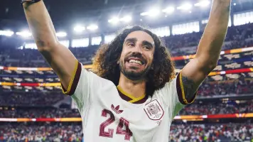 “Cucu, Cucurella”: el infaltable cántico que se hizo sentir en los festejos de España