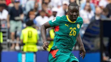 El capitán de Senegal renuncia a su selección mientras siga el DT Pape Thiaw