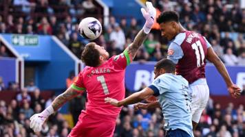 Aston Villa desaprovecha su ventaja y apenas rescata un empate ante Brentford