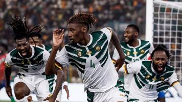 Camerún sobrevive en la Copa de África con remontada agónica ante Gambia