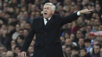 Carlo Ancelotti defiende que las decisiones del árbitro fueron “correctas”