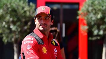 Carlos Sainz dejará Ferrari a final de temporada por la llegada de Hamilton