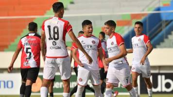 FC Universitario vence a Nacional y es el primer semifinalista del torneo