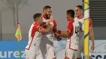 FC Universitario se lleva el triunfo ante Royal Pari en el epílogo del partido