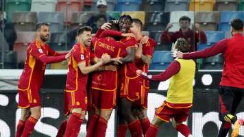 La Roma vence al Udinese el partido aplazado por indisposición de N’dicka