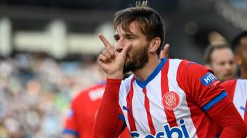 El Girona vence por la mínima al Celta y recupera el liderato de la Liga