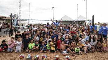 Endrick organiza torneo benéfico para recaudar alimentos en su natal Brasilia