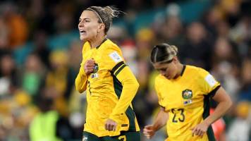 Mundial: Australia cumple con un triunfo en su debut ante Irlanda