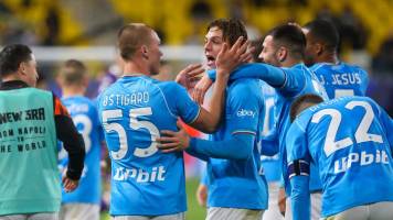 Napoli aparca su crisis tras avanzar a la final de la Supercopa de Italia
