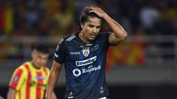Marcelo Martins falla un penal decisivo en la final del fútbol ecuatoriano 