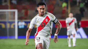 Renato Tapia no viaja a Estados Unidos con Perú por desacuerdo con la FPF