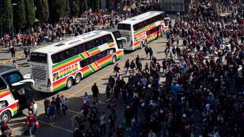 Miles de hinchas de Lanús y Mineiro inundan Asunción y sueñan con llevarse la Copa Sudamericana