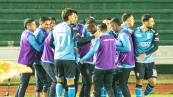 Blooming vuelve a aplicarle una goleada a Independiente Petrolero en Sucre