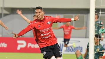 Wilstermann se mete entre los primeros lugares tras vencer a Real Tomayapo