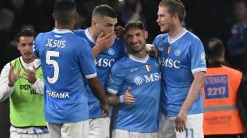 Napoli vence al Milan y se mantiene en la lucha por el ‘Scudetto’ en Italia