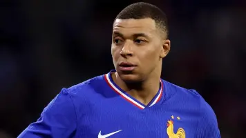 Justicia de Francia investiga a Mbappé por unos cheques entregados a policías