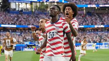Estados Unidos arrolla a Paraguay en su estreno mundialista con una goleada