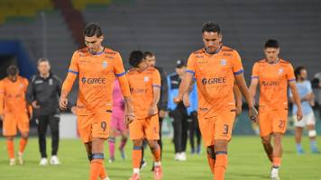 Blooming pierde la chance de acercarse a los líderes tras perder ante Aurora