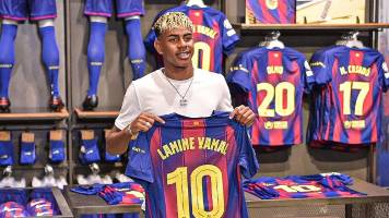 Lamine Yamal hereda el histórico número 10 de Lionel Messi en el Barcelona