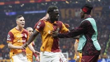 Galatasaray golea y deja a Juventus con un pie fuera de la Champions League