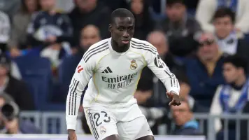Mendy estará entre tres y cuatro meses de baja tras operación en el muslo