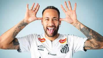Neymar renueva contrato con el Santos hasta diciembre de 2025