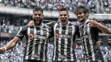 Hulk y Atlético Mineiro frustran el debut de Coutinho en el Vasco da Gama