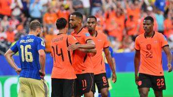 Países Bajos golea a Suecia y se pone a tiro de la clasificación en el Mundial 