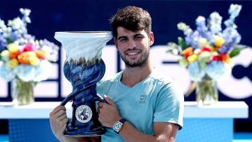 Carlos Alcaraz gana su primer Masters 1000 de Cincinnati tras retiro de Sinner