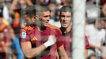 La Roma cumple ante Hellas Verona y escala posiciones en la Serie A