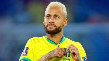 Neymar es duda para el debut de Brasil ante Marruecos por una lesión muscular