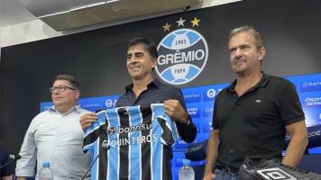 Gustavo Quinteros fue presentado de manera oficial como técnico de Gremio