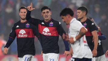 Tigre aplasta a Nacional y queda a un paso de octavos de la Sudamericana