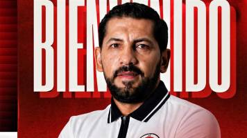 Wálter Flores toma el mando de Universitario de Vinto tras salida de Straccia