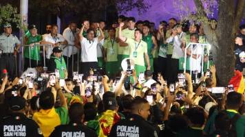La Verde recibe el calor y apoyo de los hinchas en histórico banderazo en México 