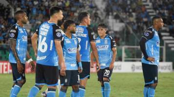 Blooming sufre humillante caída ante Bragantino y queda al borde de la eliminación en la Copa