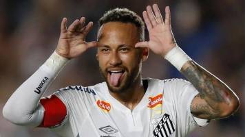 “El deseo de Neymar es renovar con el Santos”, indica su padre