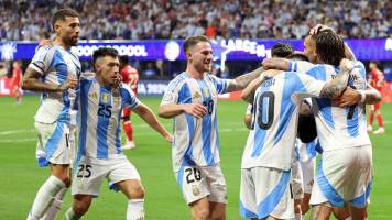 El campeón Argentina inicia la defensa de su título en la Copa América con un triunfo ante Canadá
