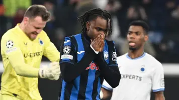 Jugador de Atalanta dice estar “herido” por críticas de su DT tras caída ante Brujas