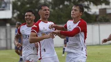 FC Universitario logra su primer triunfo en el torneo a costa de Guabirá