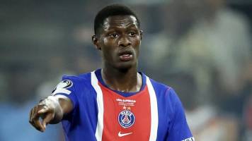 París Saint-Germain pierde a Nuno Mendes para el duelo contra el Barcelona