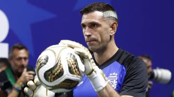 ‘Dibu’ Martínez abre la puerta a un posible retiro de la selección Argentina