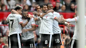 Liverpool silencia Old Trafford con un triunfo por goleada al Manchester United