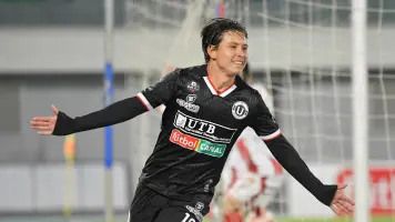 FC Universitario logra su primer triunfo en la Copa tras vencer a Independiente
