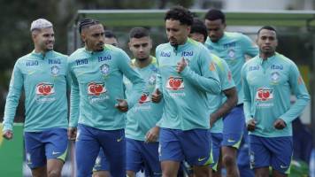Brasil tendrá hasta nueve cambios en su onceno titular para jugar en El Alto
